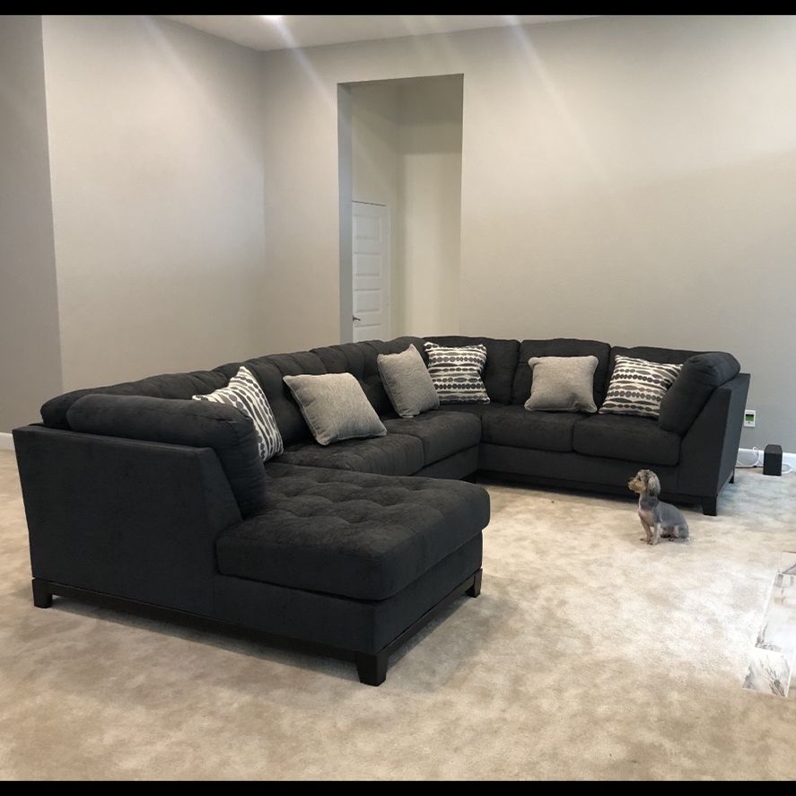 Reidshire sectional with chaise online