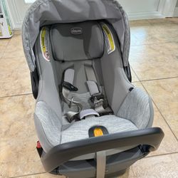 Chicco Infant Car Seat With Base, Key fit 35