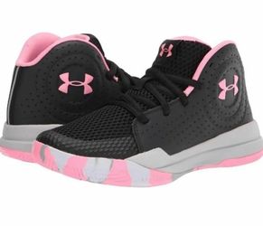 Shoes size 5.5