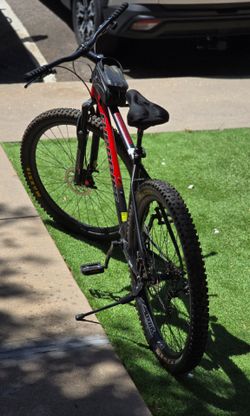 XL 29" Mountain Bike – Excellent Condition