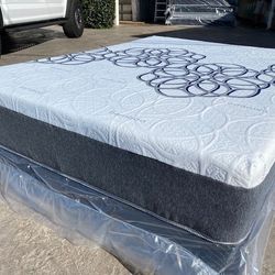 Queen Bamboo Hybrid Cool Gel Memory Foam Mattress!!