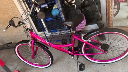 Susan G Komen Survivor Pink Cruiser Bike , 26” tire size