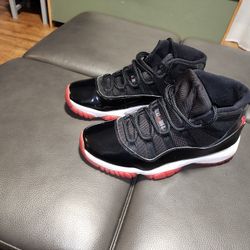 Jordan 11 Bred – Size 10 – Very Clean Pair 🔥