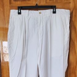 Polo by Ralph Lauren men's white cotton pants 38/34 Pockets Flat front RN41381

Classic flat-front 100% cotton pants are a staple in your warm-weather