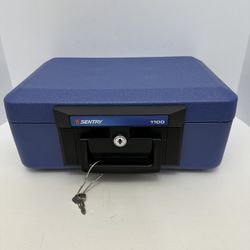Sentry 1100 Portable Fire Safe Security Chest With Key Like New