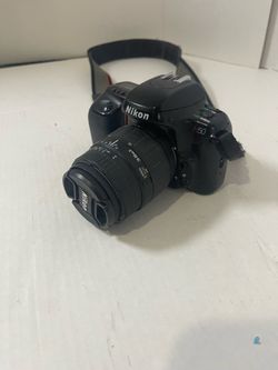 Nikon N50 SLR 35mm FILM Camera w 28-80 lens