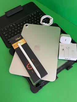 Apple ipad 10th Generation 256GB ( 2022 / 10.9” Display/ silver ) with pen, keyboard and accessories