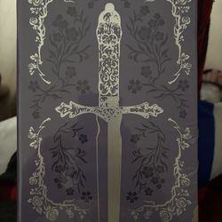 BRAND NEW Insight Editions Lauren Roberts: Powerless Journal Hardback