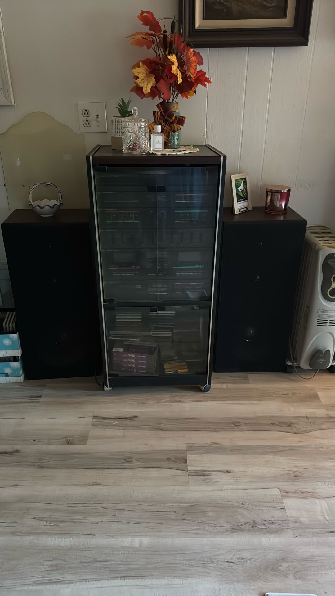Old Radio/record Player