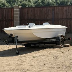 18 Foot Boat