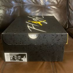 Jordan 4 Retro Thunder’s