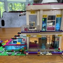 Lego friends