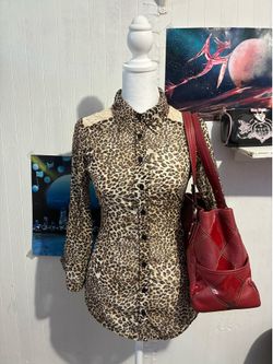 Office Siren Leopard Print Long Sleeve Button Up Top Size XS