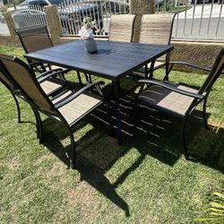 Patio Outdoor Dining Set New In The Box