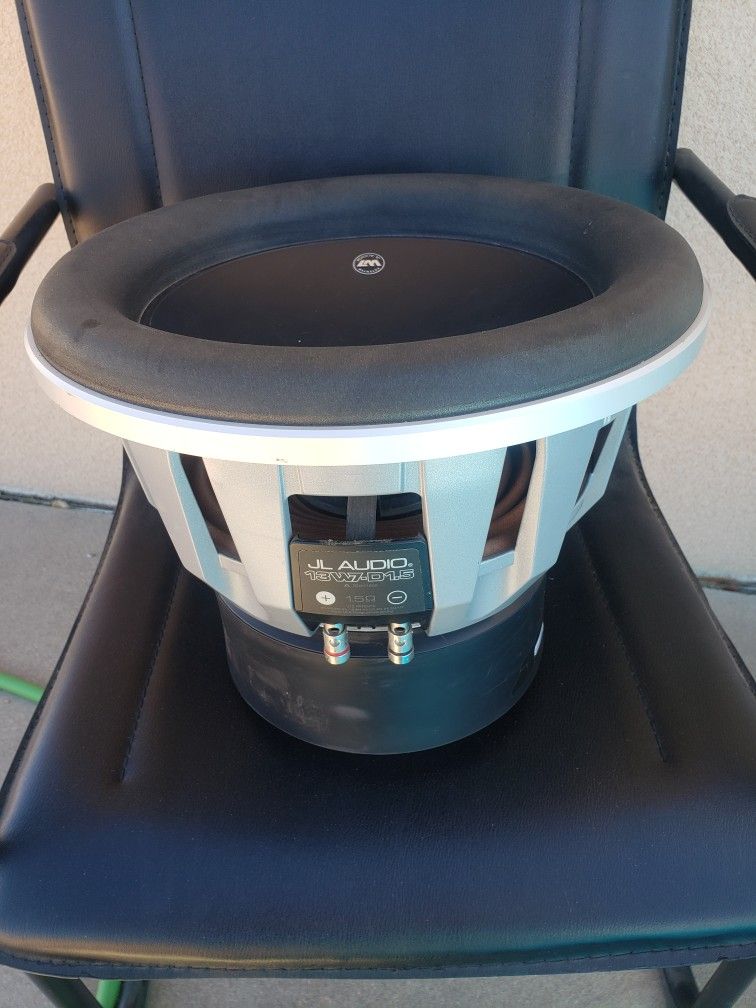 JL Audio 13W7   DVC 1.5 Ohms 