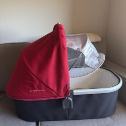 Uppababy Bassinet (red) | Excellent Condition 
