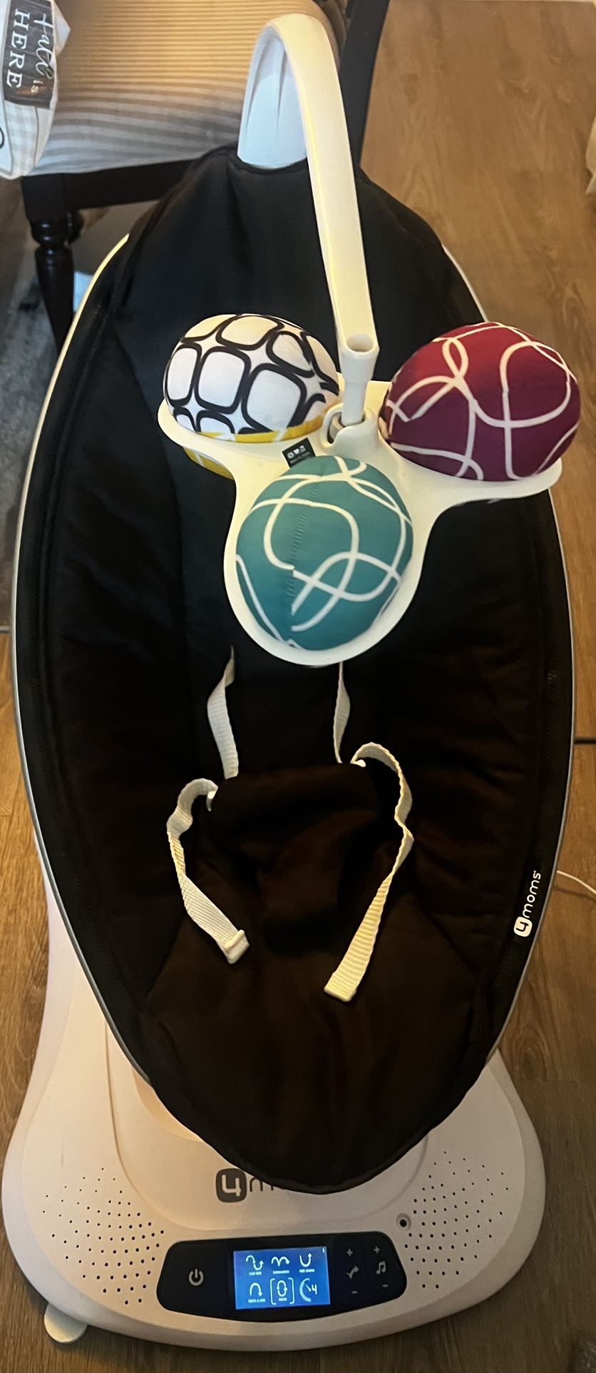 4Moms MamaRoo Multi-Motion Baby Swing