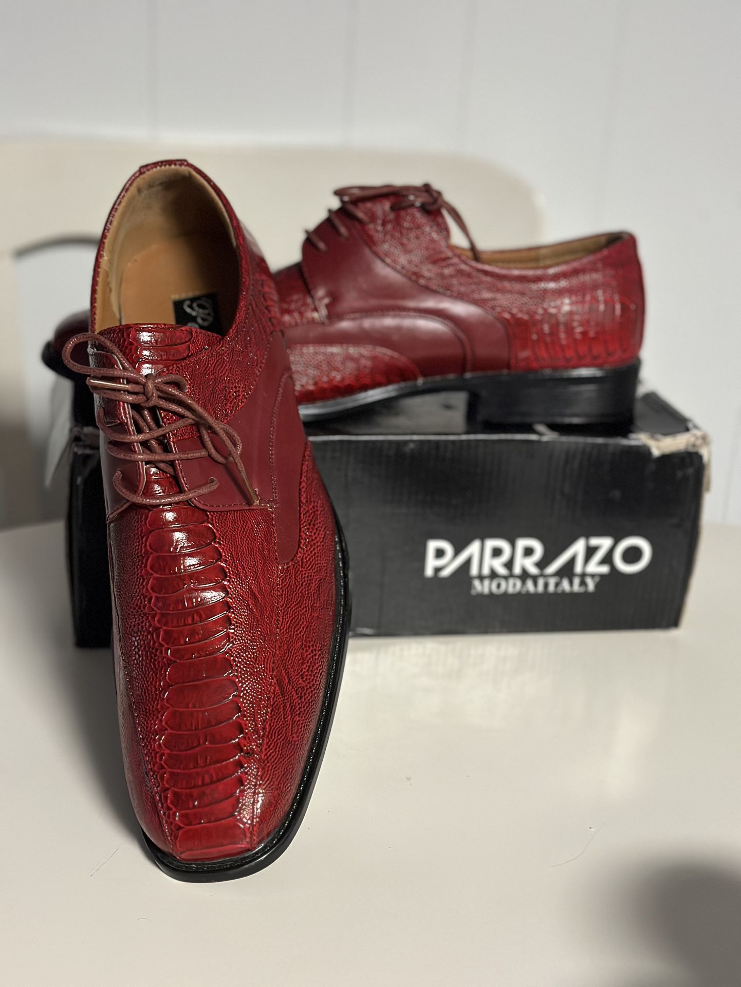 Red leather shoe brand Parrazo Moda italy
