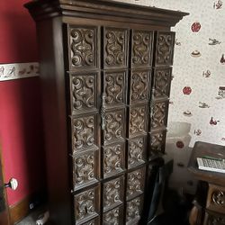 Beautiful vintage Armoir 