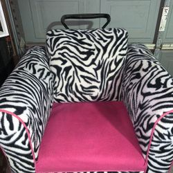 Couches For Girls, Same Color, In Good Condition, And Not Ripped Or Broken