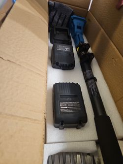 Cordless hedger with Two 20 Batteries