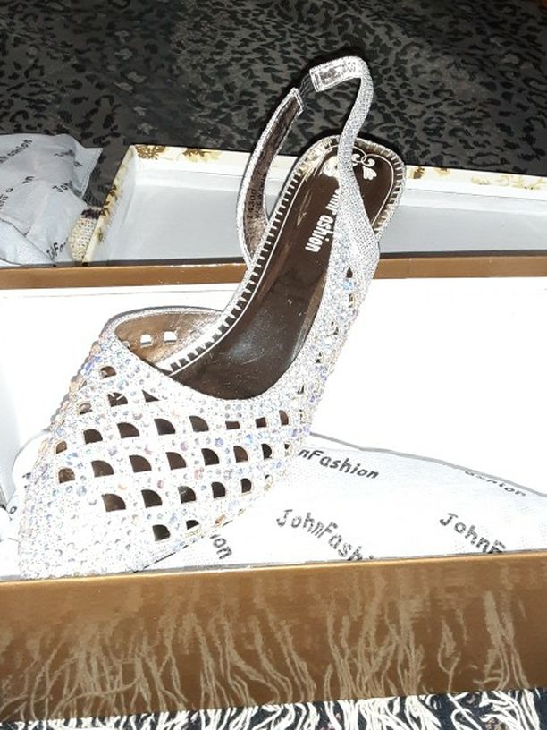 Size 7 Silver Heels