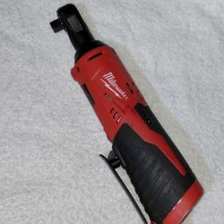 Milwaukee M12 3/8"Cordless Ratchhet