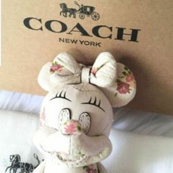 (1) Brand New DISNEY X COACH Minnie Mouse WHITE Doll Keychain/Purse Charm