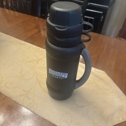 Thermos 3410ATRI4 Add-A-Cup 35 Oz Insulated Vacuum Bottle