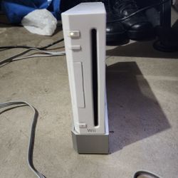 Nintendo Wii Bundle 