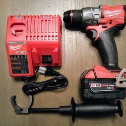 Milwaukee M18 Fuel 4th Gen 1/2" Hammer Drill Kit