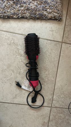 Blow dryer brush