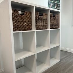 Shelf With 3 Storage Bins 