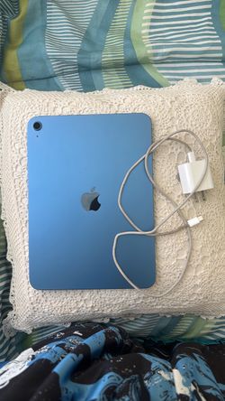 Apple iPad A16 Blue with Charger, Excellent Condition🔥🔥