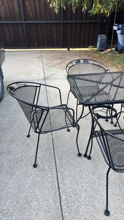 🌿 Vintage Wrought Iron Patio Set – 4 Chairs