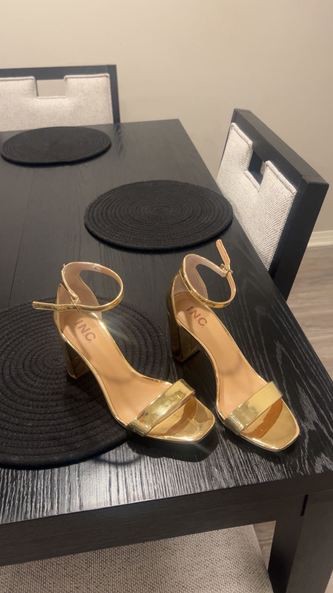 I.N.C macy’s heels