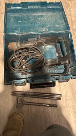 Makita Rotary Hammer Drill with Case and Bits