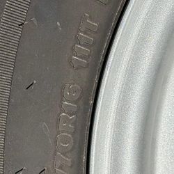 (4) 255/70 R16 111 T M+S