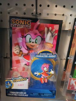 Sonic the Hedgehog Squeezelings Sidekicks Amy