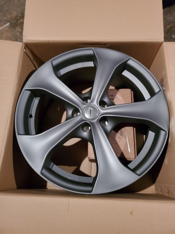 18x8 wheel Toyota Corolla bolt pattern x2 for Sale in Louisville, KY