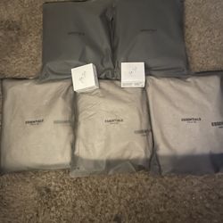Essentials 45 Per$