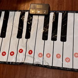 FAO Schwarz Giant Dance-On Piano Mat