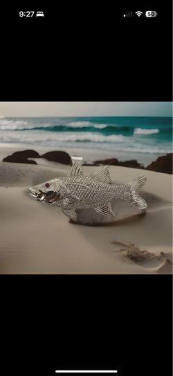 New Silver Silver Fish Pendant with Ruby Stone Eye