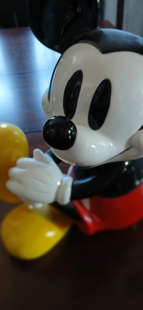 Mickey musical mint