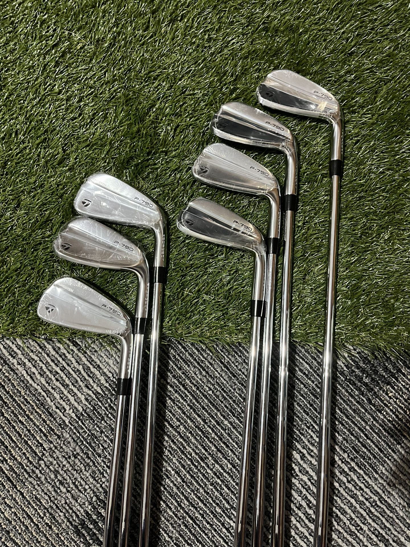 MESSAGE ME IF YOU WANT IT SHIPPED :TaylorMade P790 Crome Iron Set 4-PW Dynamic Gold 105 S300 Stiff Steel Shafts