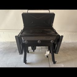 Traeger Flatrock Grill BUNDLE - Like New (Used Only 4x) + Cover & Liners