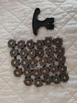 Cozypower 29 Pcs Golf Spikes Set