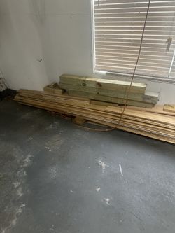 16 Ft Crown Molding Pieces Over 375 Feet Un Primed