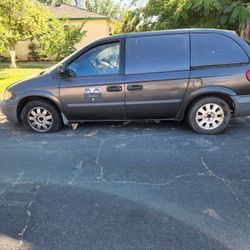 2005 Dodge Caravan