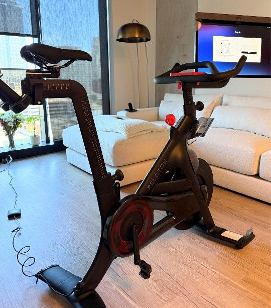 Peloton Bike+